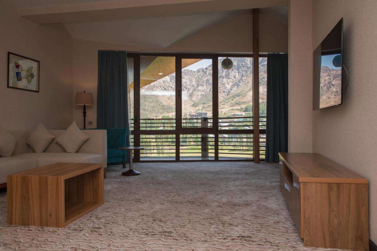 Archazor Mountain Resort Chimgan エクステリア 写真