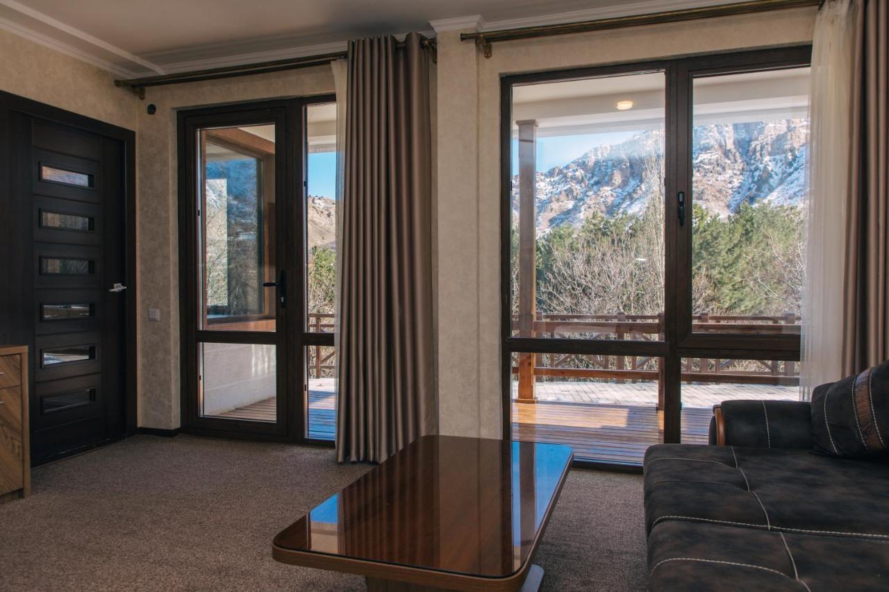 Archazor Mountain Resort Chimgan エクステリア 写真